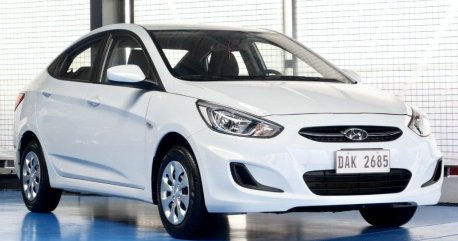 Selling White Hyundai Accent 2019 in Quezon City