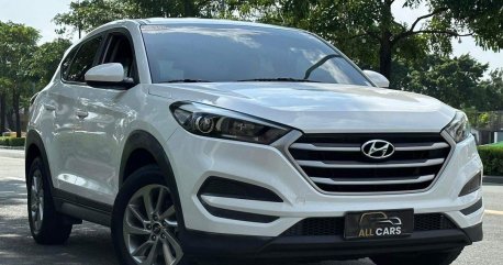 Selling White Hyundai Tucson 2017 in Makati