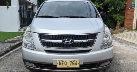 Selling White Hyundai Starex 2009 in Parañaque