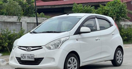 White Hyundai Eon 2016 for sale in Parañaque