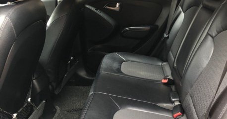 Selling White Hyundai Tucson 2013 in Manila