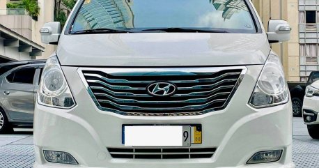 White Hyundai Starex 2018 for sale in Automatic