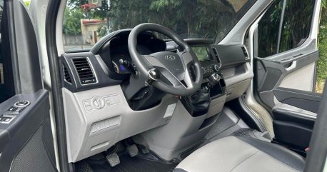 White Hyundai H350 2019 for sale in Manual