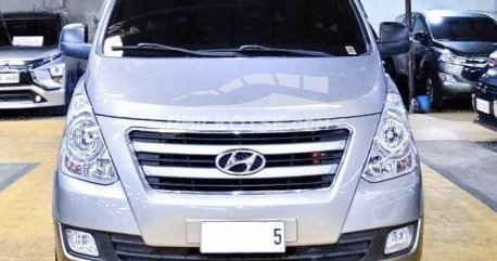 2019 Hyundai Starex  2.5 CRDi GLS 5 AT(Diesel Swivel) in Quezon City, Metro Manila