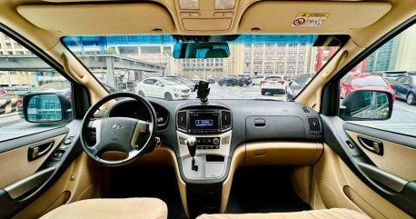 White Hyundai Starex 2019 for sale in Makati