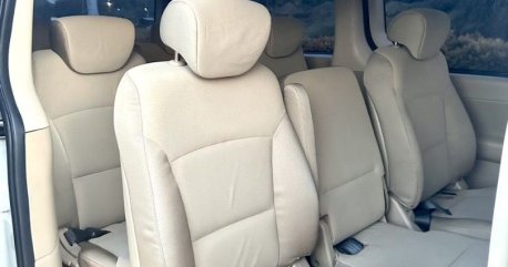 Selling White Hyundai Grand starex 2008 in Manila