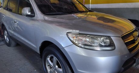 2010 Hyundai Santa Fe  2.2 CRDi GLS 8A/T 2WD (Dsl) in Quezon City, Metro Manila