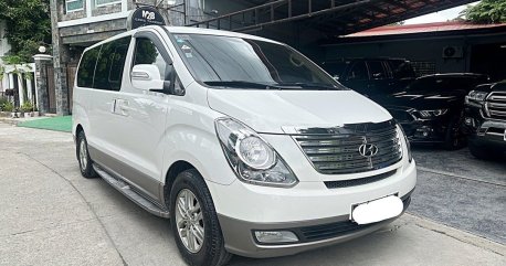 White Hyundai Grand starex 2016 for sale in Bacoor