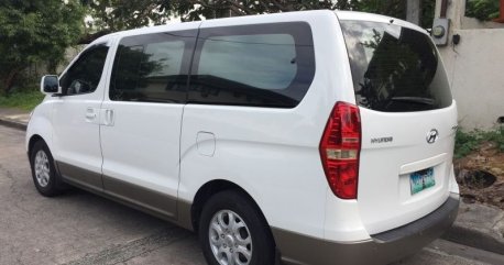 Selling White Hyundai Grand starex 2015 Van at 88000 in Manila