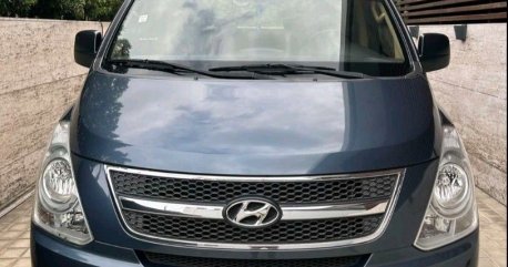 White Hyundai Starex 2012 for sale in Automatic