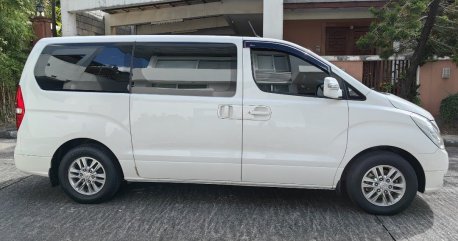 White Hyundai Starex 2016 for sale in Parañaque