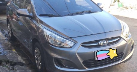 Sell White 2017 Hyundai Accent in Quezon City