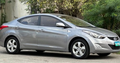 White Hyundai Elantra 2013 for sale in Las Piñas