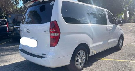 White Hyundai Grand starex 2014 for sale in Automatic