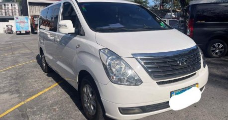 White Hyundai Grand starex 2014 for sale in Automatic