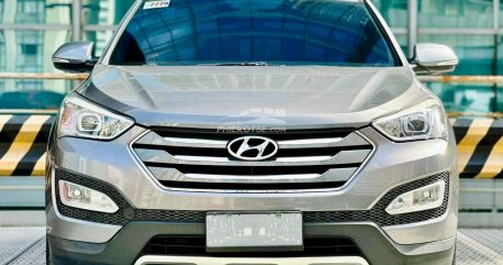 2014 Hyundai Santa Fe in Makati, Metro Manila