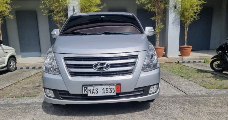 Sell White 2017 Hyundai Starex in Pasig