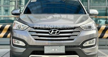 2014 Hyundai Santa Fe in Makati, Metro Manila