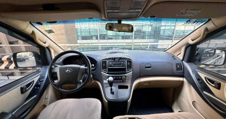 2018 Hyundai Starex  2.5 CRDi GLS 5 AT(Diesel Swivel) in Makati, Metro Manila