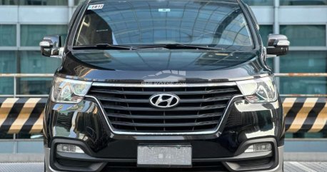 2019 Hyundai Starex  2.5 CRDi GLS 5 AT(Diesel Swivel) in Makati, Metro Manila