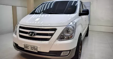 2018 Hyundai Grand Starex 2.5 CRDi GLS AT (with Swivel) in Lemery, Batangas