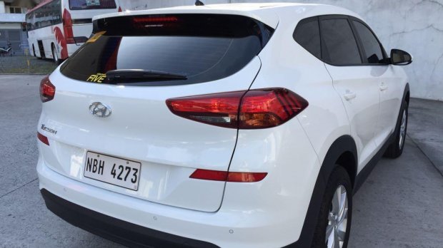 Selling White Hyundai Tucson 2019 In Pasig