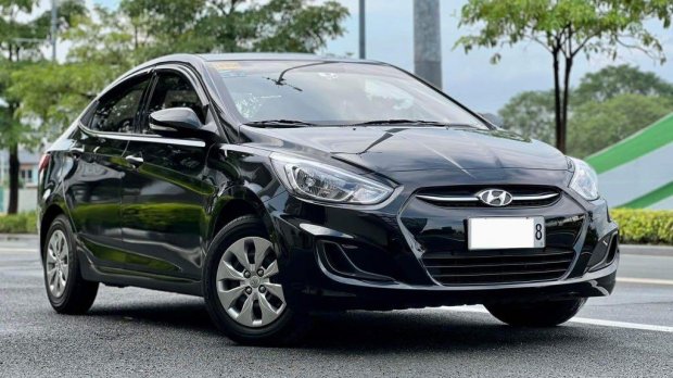  Hyundai Accent negro en venta en Makati